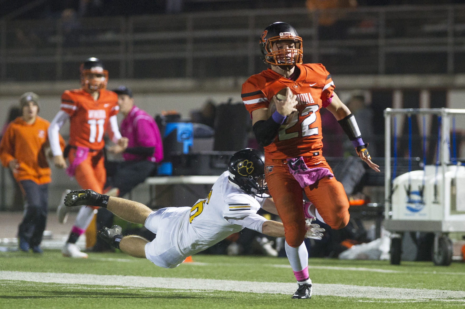 Winona v. Mankato East 09